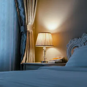 아파트 Louisa The Gold View, 호치민