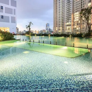 아파트 Genius River Gate Center, 호치민